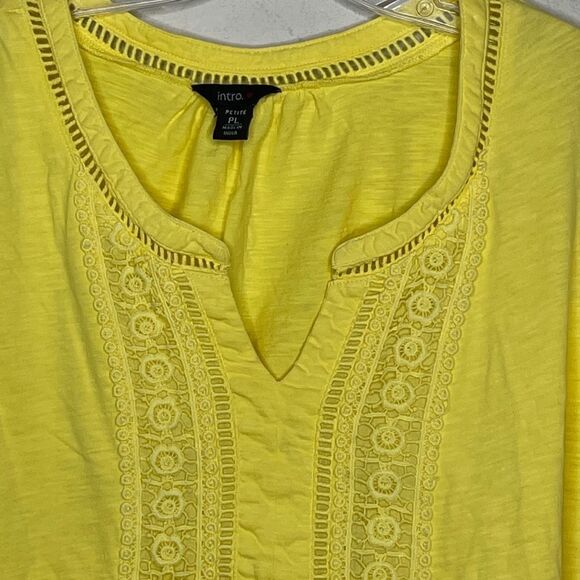Intro. Top Yellow - Picture 5 of 9